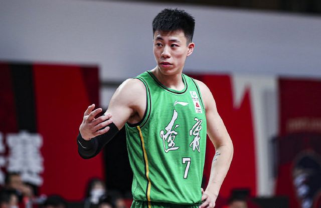 包含中段发力迅速拉开差距的词条